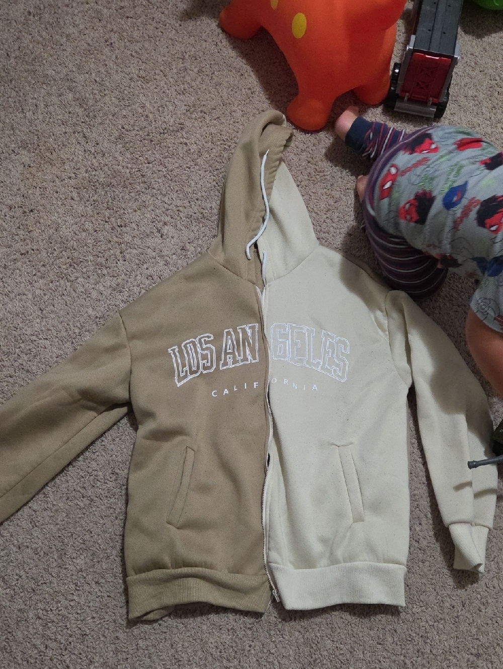SHEIN Two-Tone Beige & Cream Los Angeles Zip Hoodie for Kids